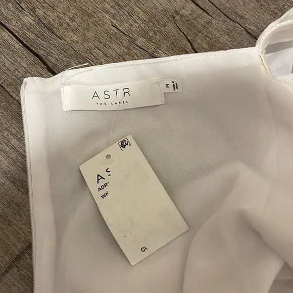 NWT!! ASTR - The Label White Cotton Puff Sleeves Midi Dres - Size Medium - Picture 9 of 10